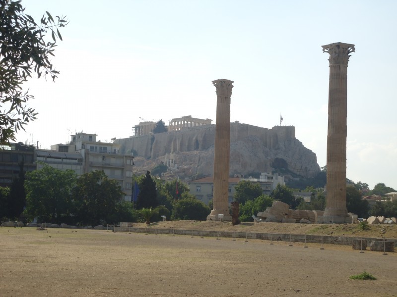 Acrópole ao Templo de Olympian Zeus