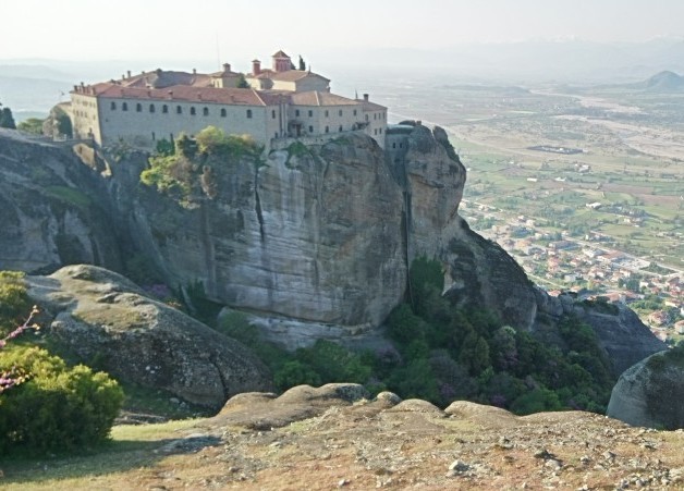 Mosteiro no topo das rochas de Meteora