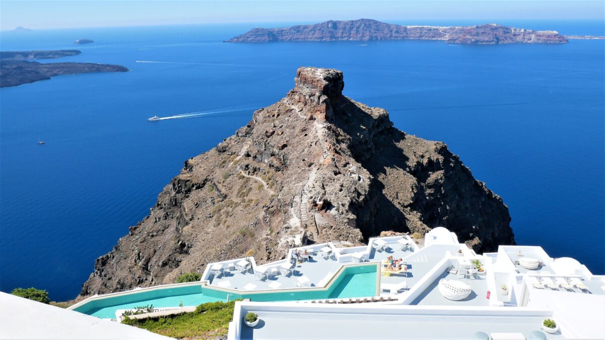 Onde se hospedar em Santorini: Oia, Imerovigli ou Firá?