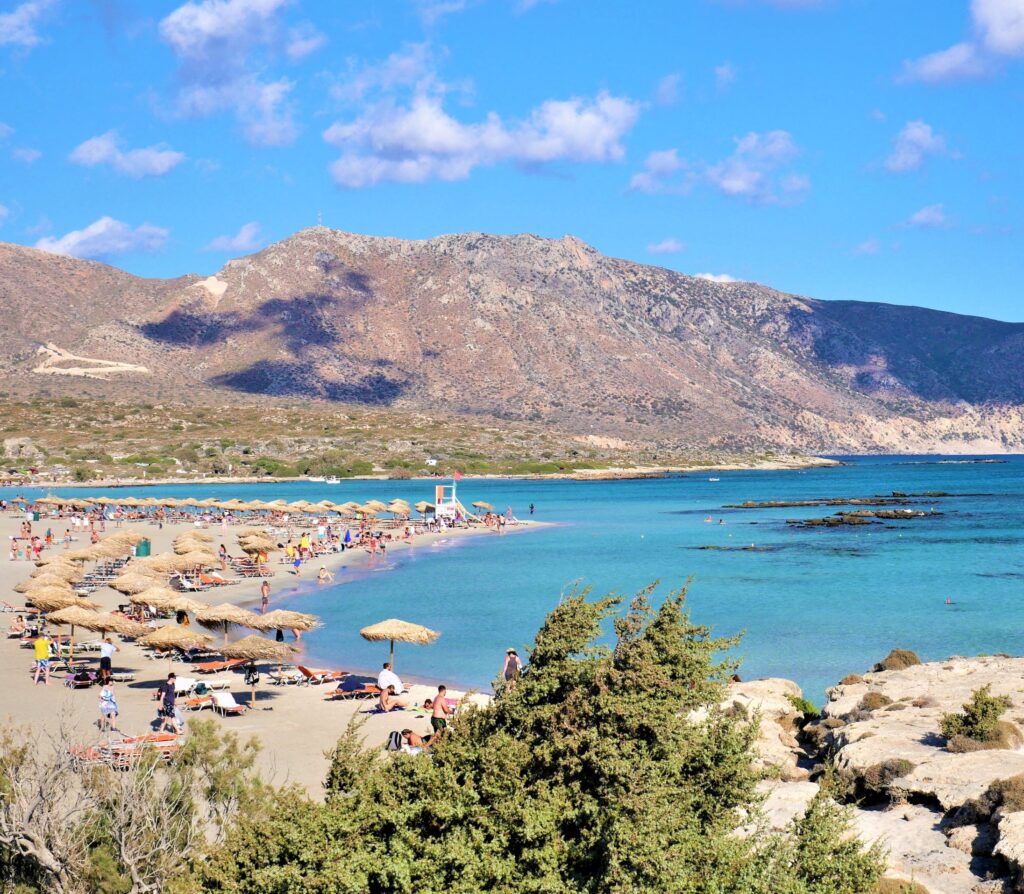 A praia de Elafonissi já foi eleita como uma das praias mais linds do mundo