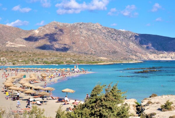 A praia de Elafonissi já foi eleita como uma das praias mais linds do mundo